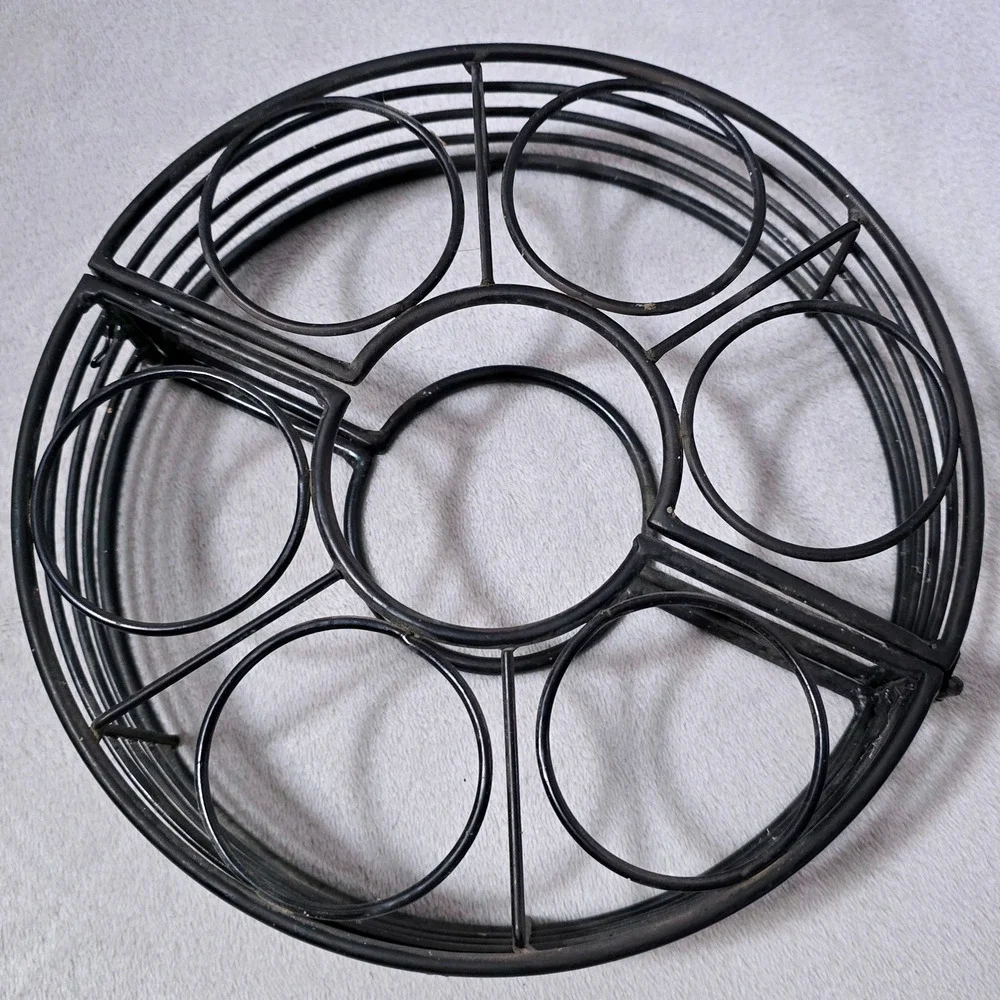 Vintage Black Metal 7-Candle Votive Holder Folding Pip Berry Wreath Centerpiece